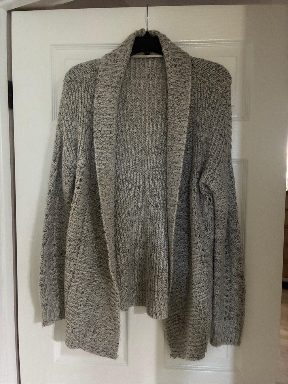 Denver Hayes Light Gray Open-Front Knit Cardigan